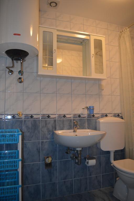 Apartments Majstrovic Zivogosce Exterior photo