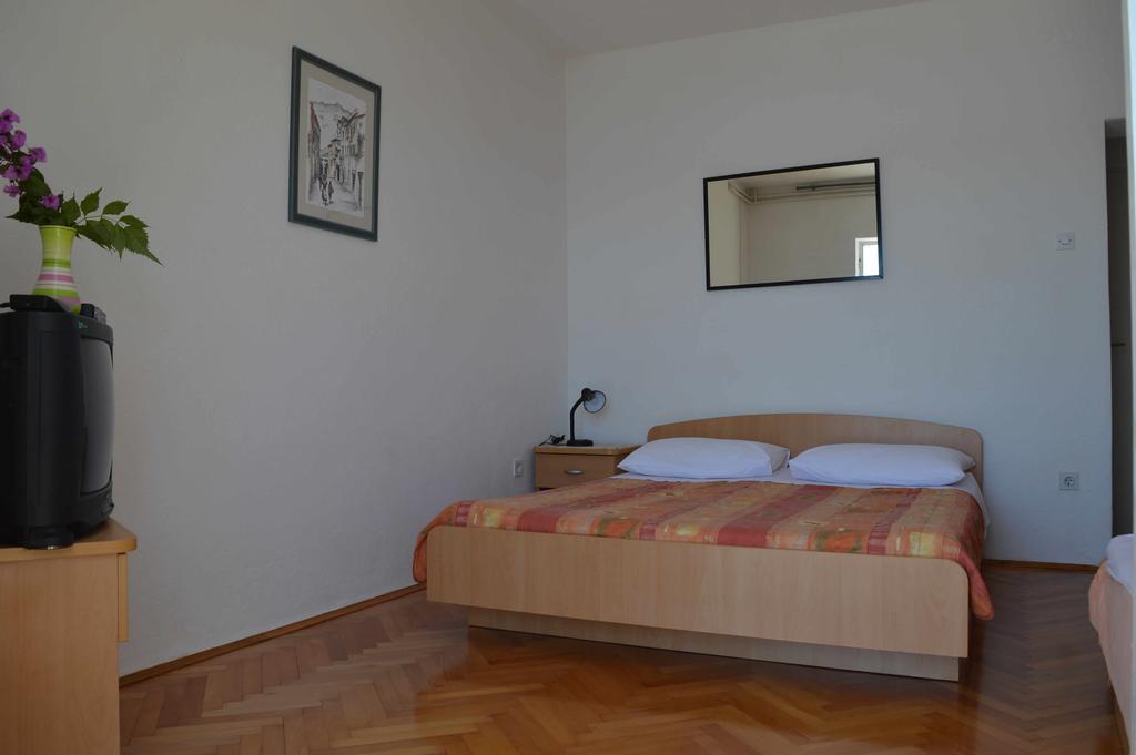 Apartments Majstrovic Zivogosce Exterior photo