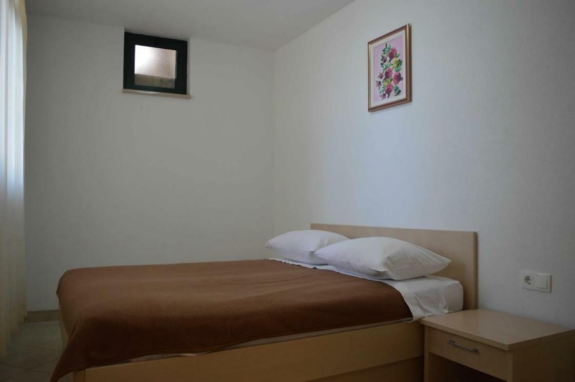 Apartments Majstrovic Zivogosce Exterior photo